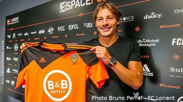 mostefa pour trois ans a lorient bucpqtqicaaasqh89087