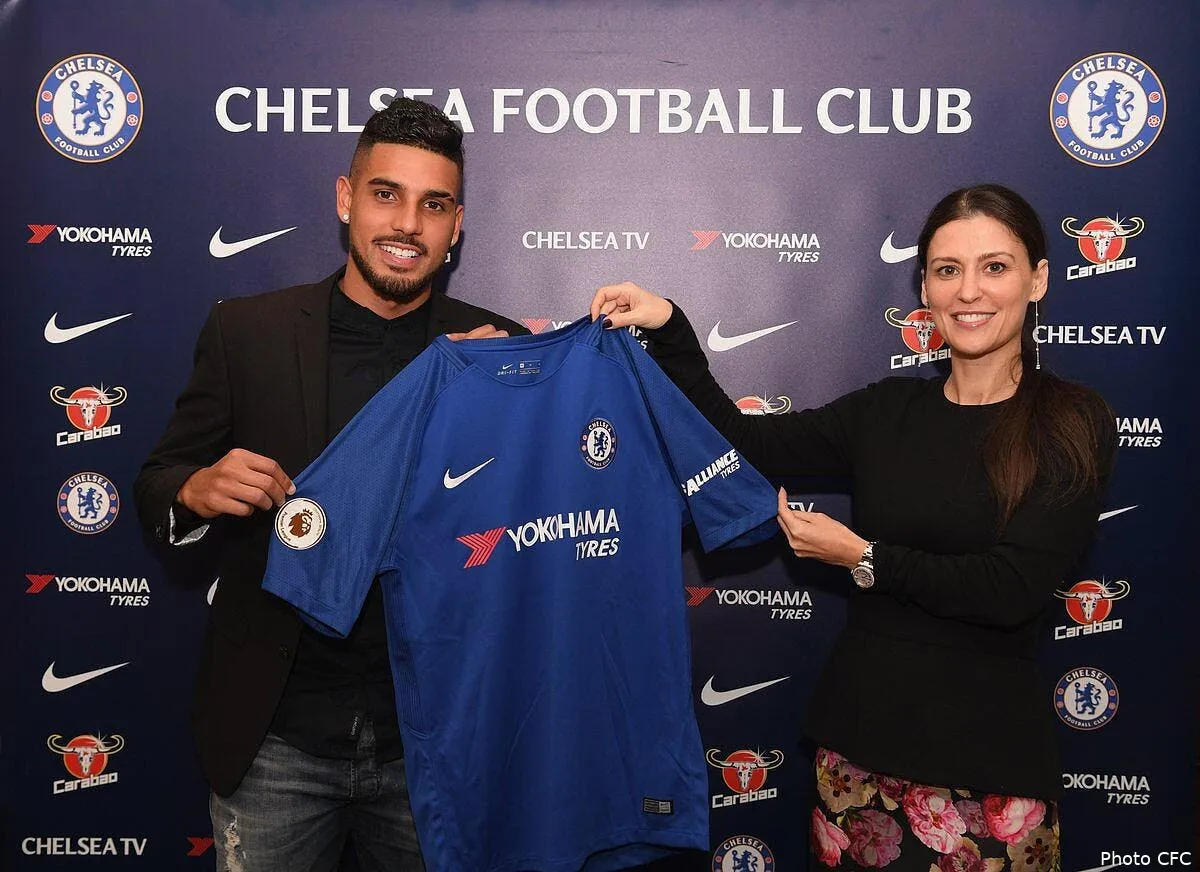 officiel emerson palmieri signe a chelsea palmieri208471
