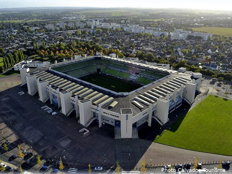 cdf avranches psg aura bien lieu a caen vue aerienne du stade malhe172922