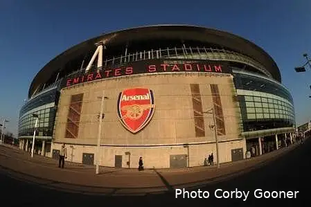 arsenal veut garder l accent anglais 7002