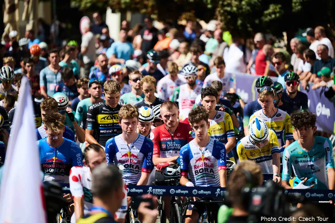 Minutes silence in the peloton at the 2026 Czech Tour after the death of Finlay Tarling