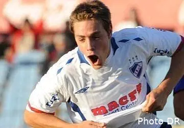 une piste en uruguay pour l ol coates004 ep22186