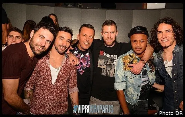 a ayew n a pas de potes au psg andre ayew fait la fiesta en boite avec des stars du psg bbnaxs cuaa8ttr 7219374591