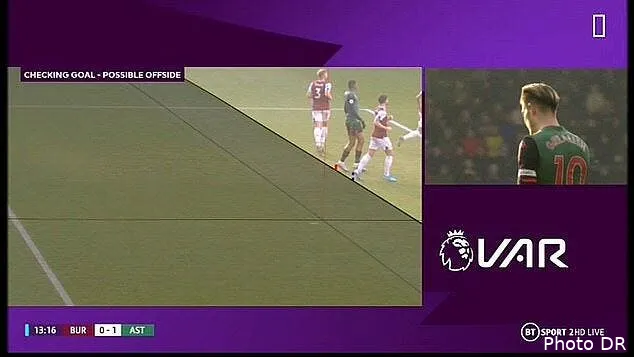 ang la pire decision de l histoire de la var en premier league 22875064 0 image a 1 1577883160283274251