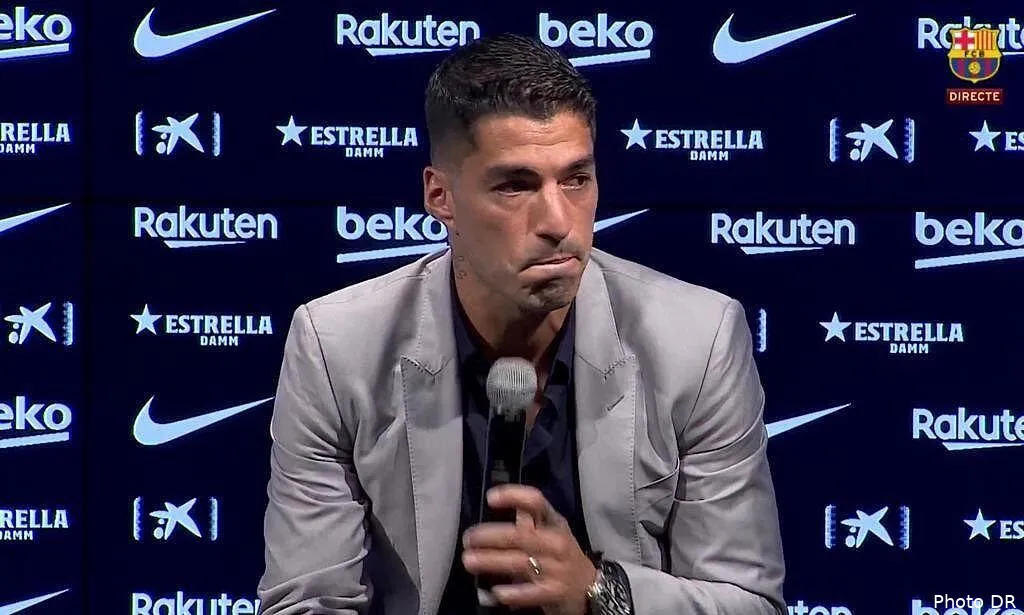 barca luis suarez fond en larmes lors de son depart suarez294941