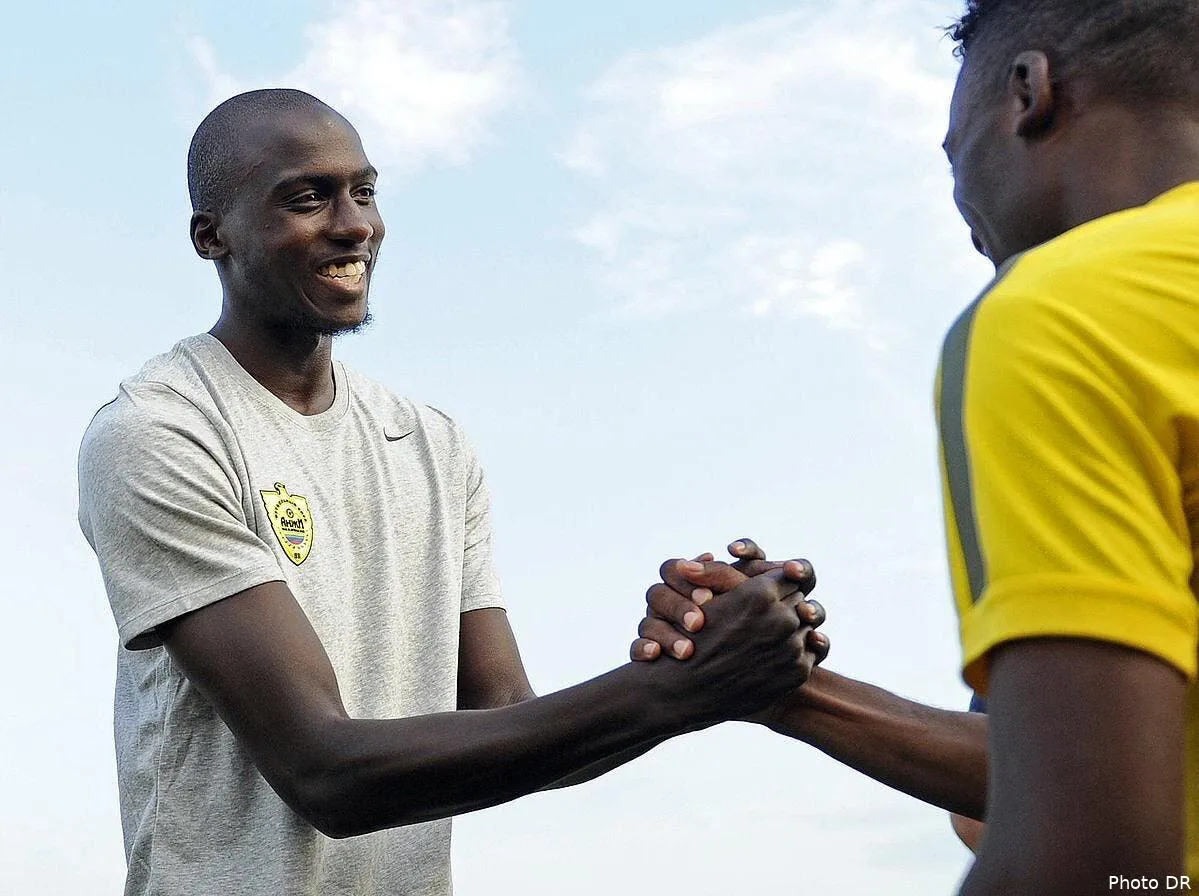 bordeaux yambere prete par les girondins a l anji makhatchkala cnp ejowyaeqpl9148884