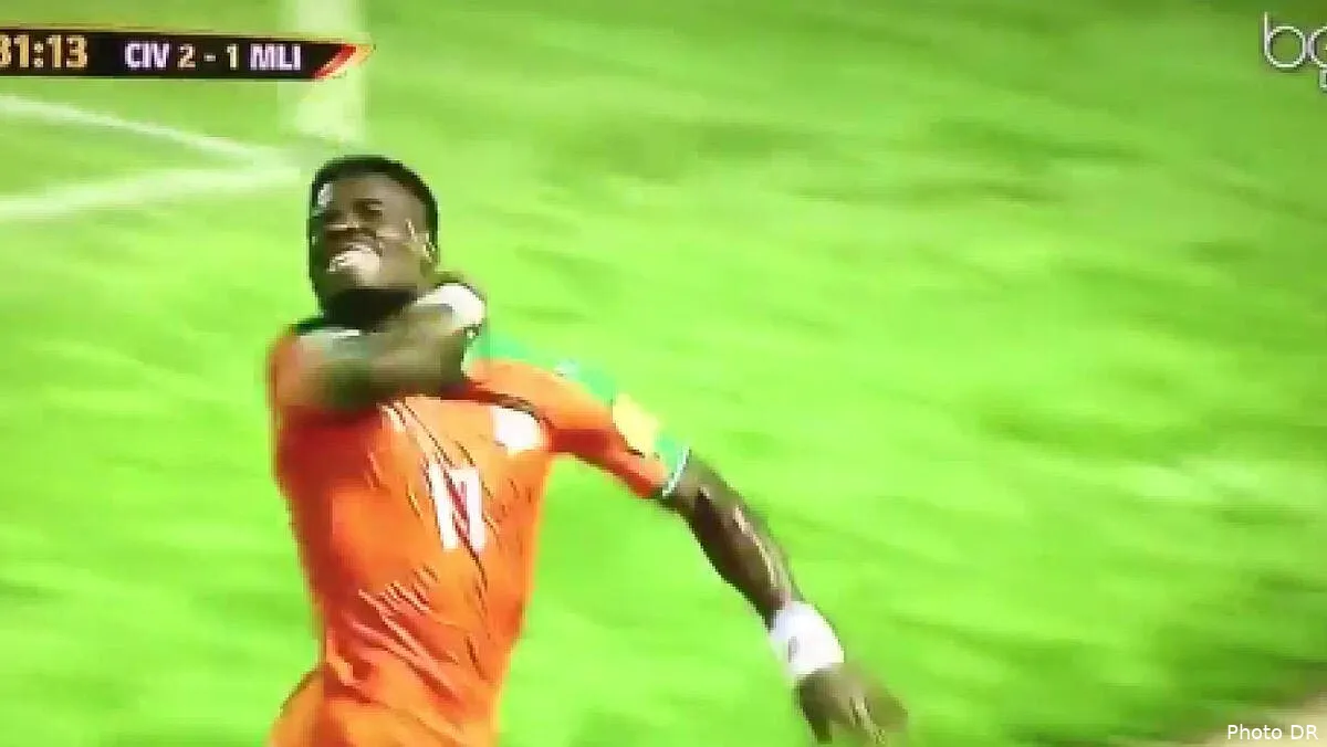 cote d ivoire loin du psg aurier s offre un geste qui fait polemique aurier157448