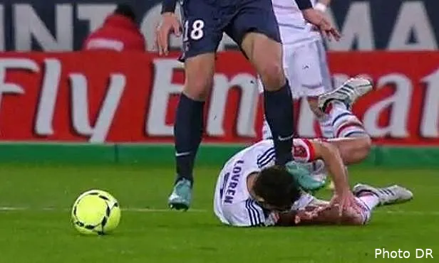 ibrahimovic va connaitre sa sanction pour son geste sur lovren video le tacle d ibrahimovic sur lovren et l avis de bernard lacombe 61529 4572547289