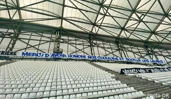 l1 l arroseur arrose la banderole de l om pour le psg om294395