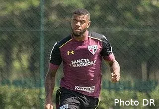 mercato rennes cible au bresil et lache une premiere offre tavares214819