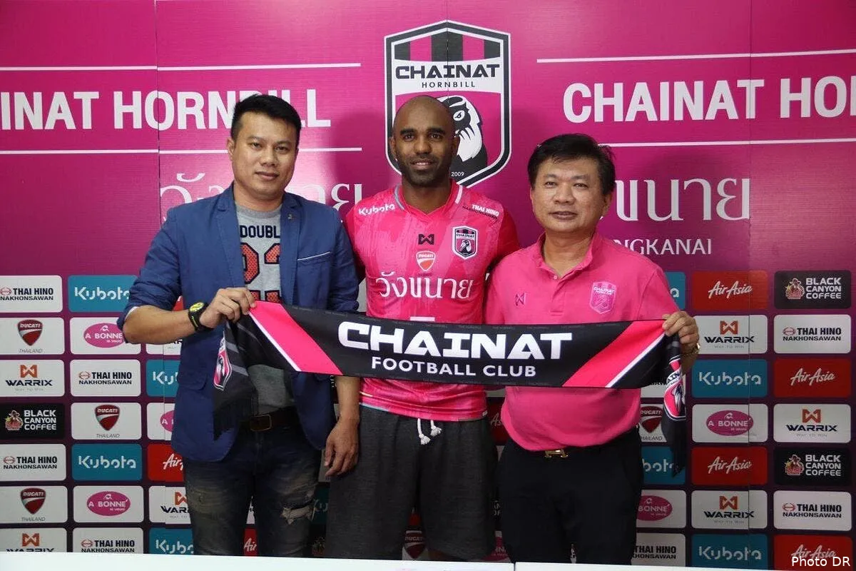 mercato sinama pongolle s engage en thailande cmh2tuuumaaojww148014