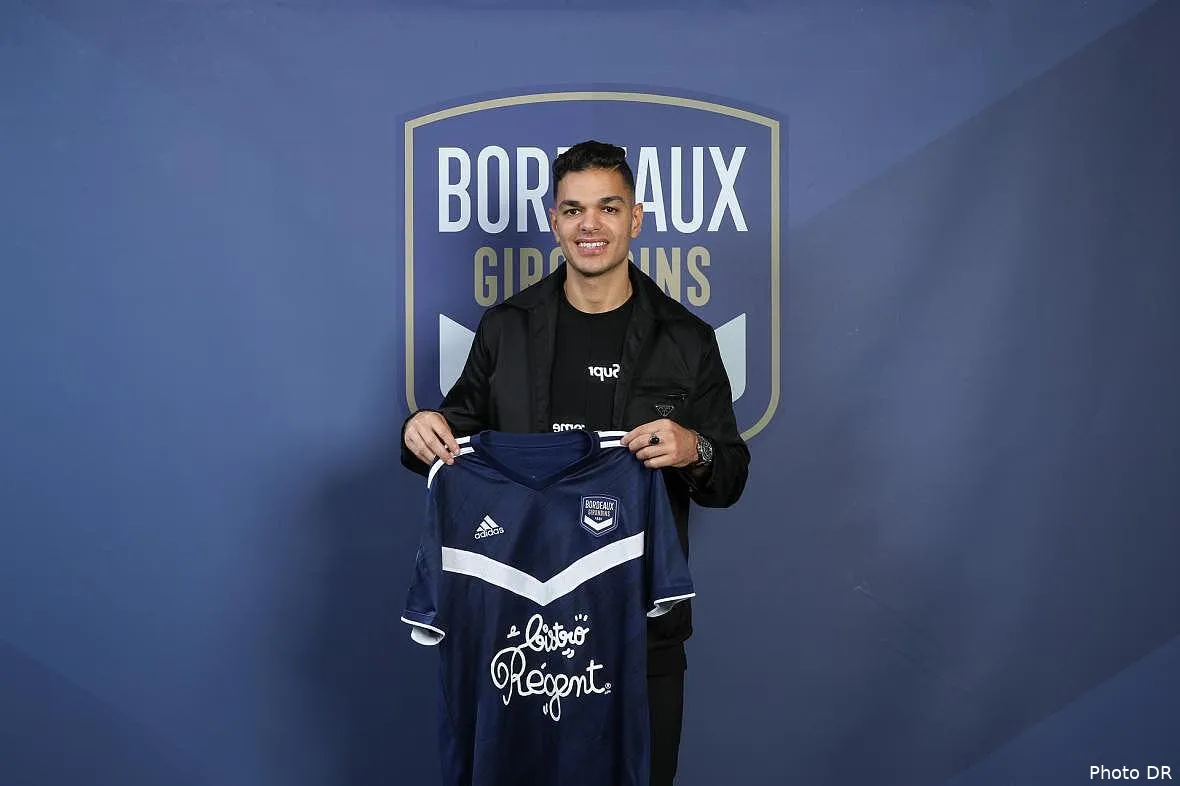 officiel hatem ben arfa signe un an a bordeaux 2020 10 07 transfert 04 ben arfa296227