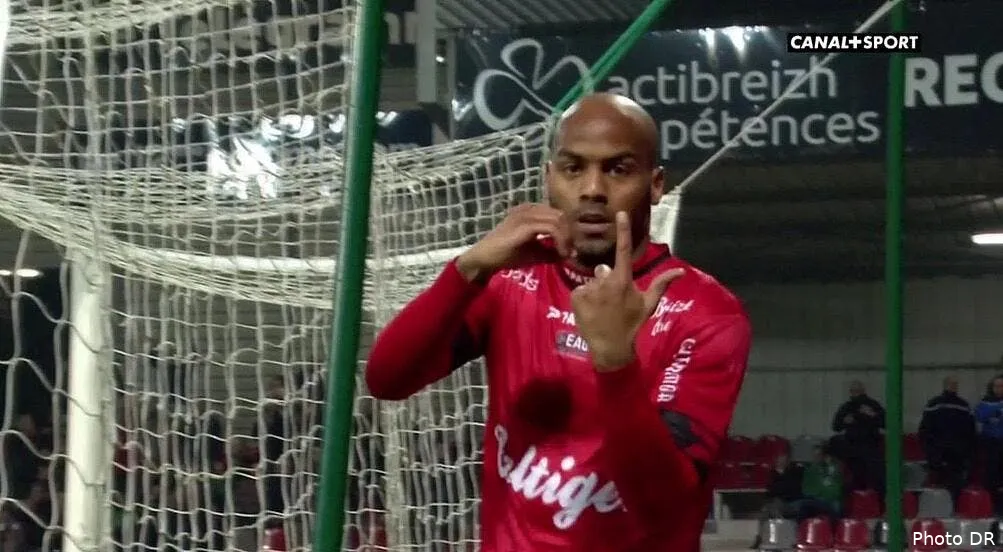 ol briand marque contre l asse et remercie lyon briand136568