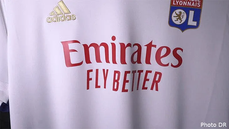 ol fly emirates fait le menage sur le maillot de lyon emirates lyon278551