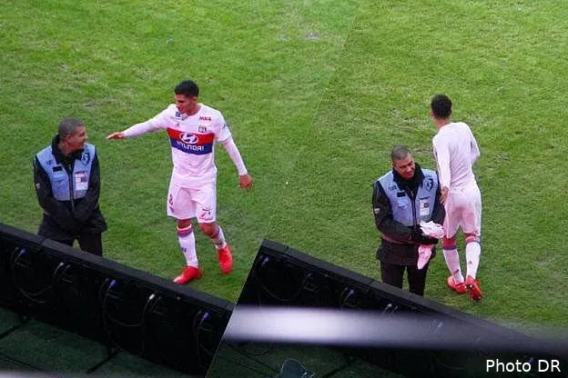 ol le geste de totale classe d aouar a lille aouar210559