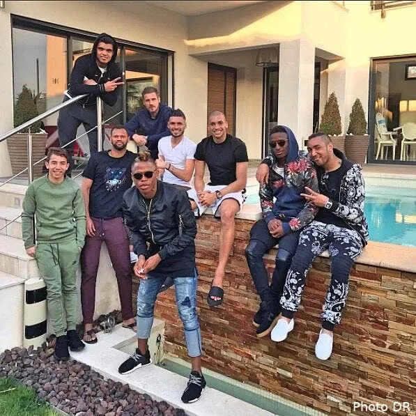 om l enorme fashion faux pas collectif fait le buzz om175174