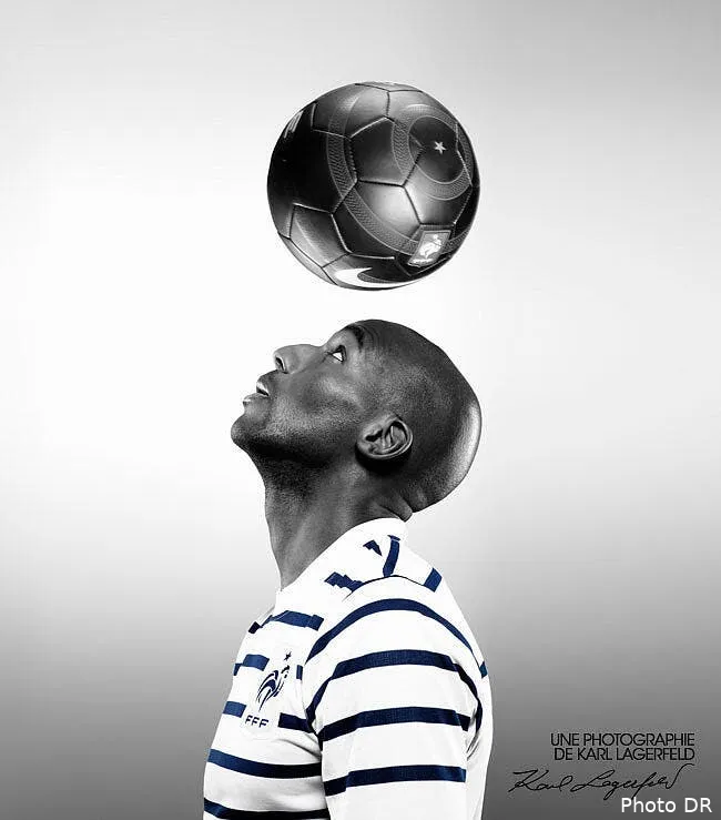 photo le nouveau maillot exterieur des bleus 68235 16395