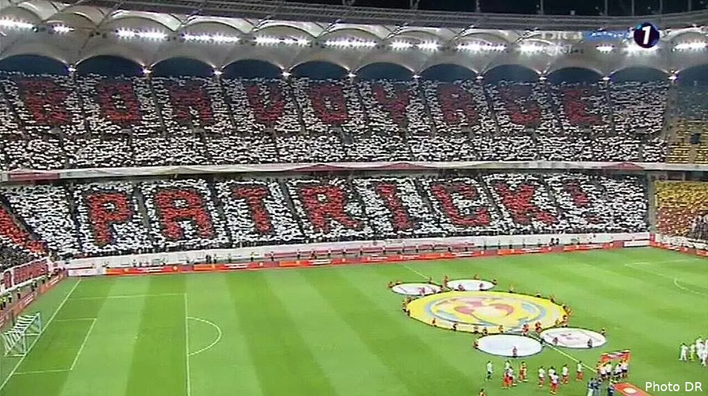 photo le splendide tifo en hommage a patrick ekeng dinamo143306