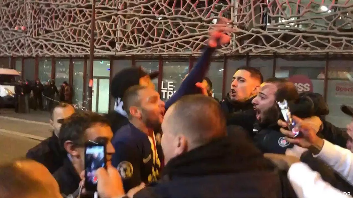 psg kurzawa echappe a la securite paris a sue kurzawa psg280785