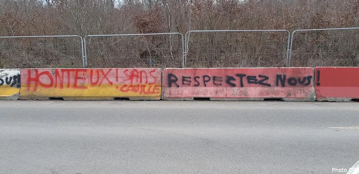 psg les joueurs du psg proteges dimanche pour la reprise de l entrainement d1ni8uhw0aeurxv247205