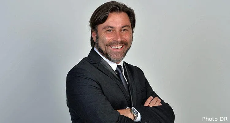 psg stephane pauwels se fait troller par thomas meunier sur mbappe arton82673191217