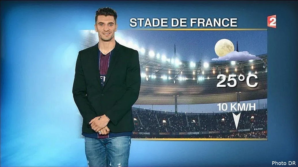 psg thomas meunier presente la meteo a la mi temps de la finale da28qhuxkaurgbo181440