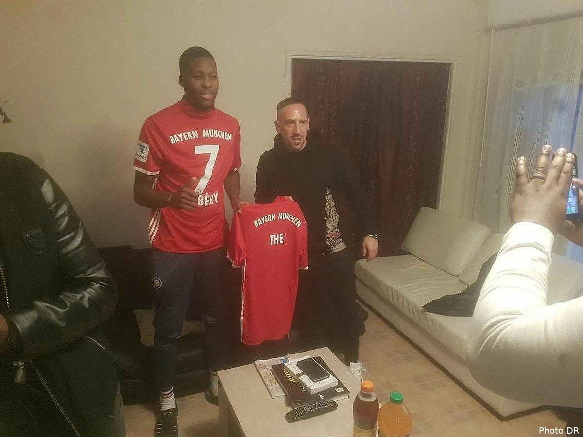 ribery en france pour soutenir theo et lui offrir un cadeau c5bingpwcaedtcs171278