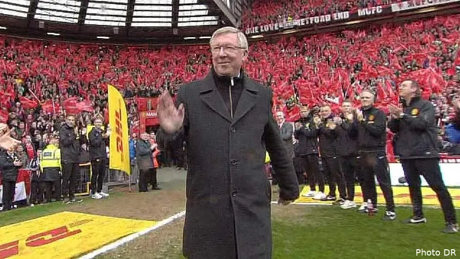video l enorme hommage d old traffort a sir alex ferguson cegrab 20130512 160609 356 1 942x53056923