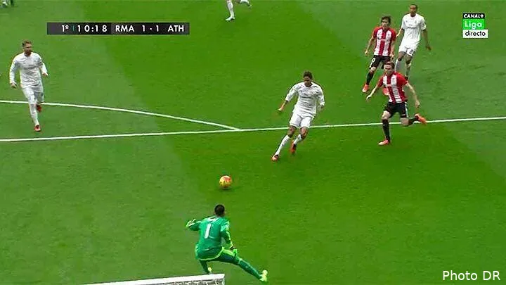 video la boulette de varane qui coute un but au real madrid cbgqwa9xeaaq7h5133410