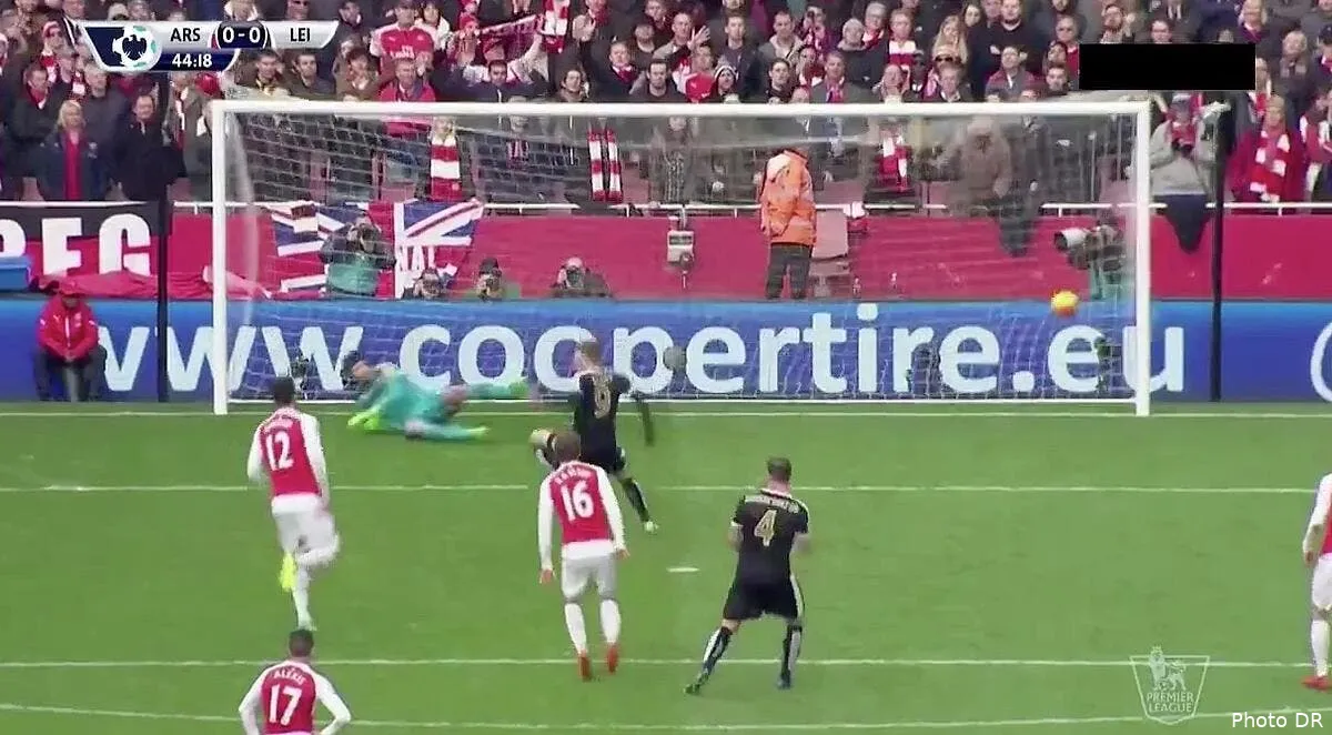 video vardy obtient et marque un penalty contre arsenal vardy133534