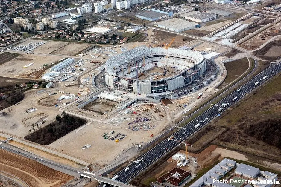 le stade de l ol sera livre en retard mais sera plus grand 37885107401
