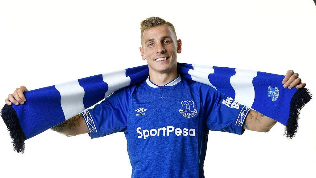officiel lucas digne signe a everton lucas digne226375