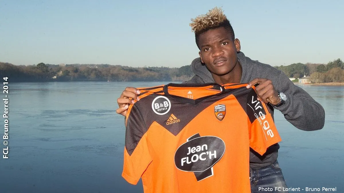 officiel un international gabonais signe a lorient 05 br7q3711100681