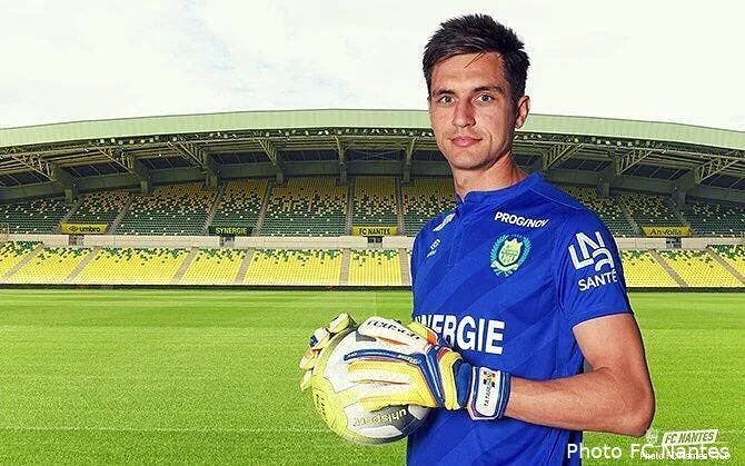 officiel tatarasanu signe pour 2 ans a nantes df0cvroxcaaq6nt187799