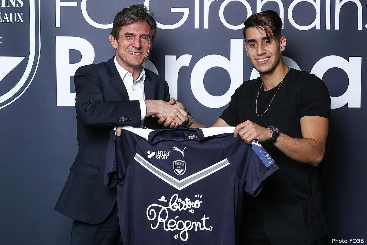 fcgb un lateral algerien arrive a bordeaux 2020 02 21 transfert khacef 02278901