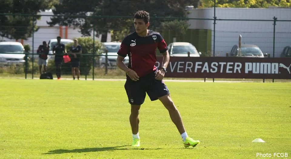 des tribunes une recrue de bordeaux juge la l1 ilori 391479