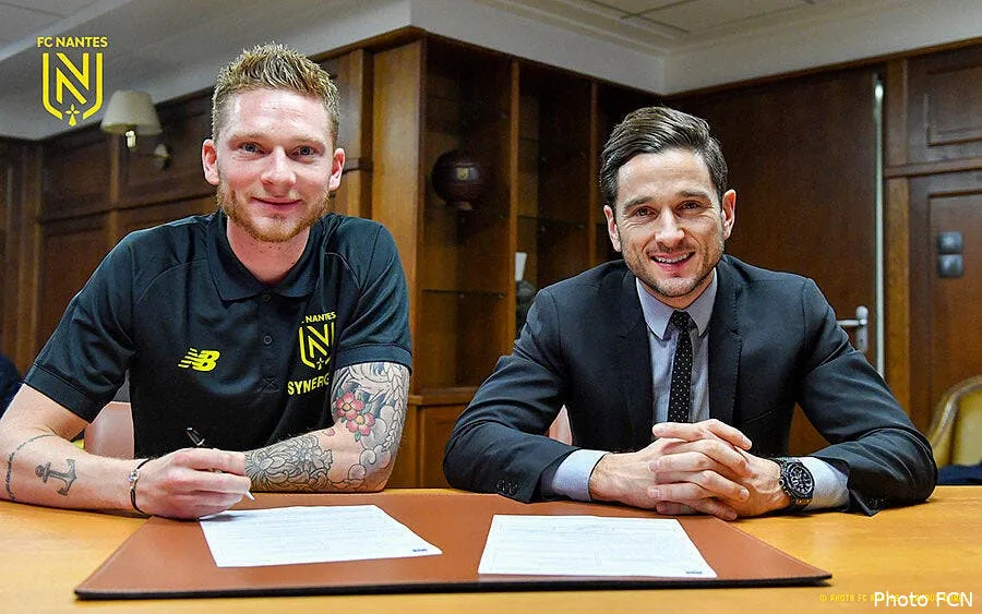 officiel nantes tient son attaquant renaud emond emond274929