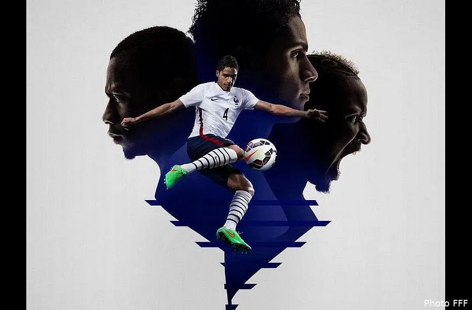 photo le nouveau maillot exterieur de la france maillot107201