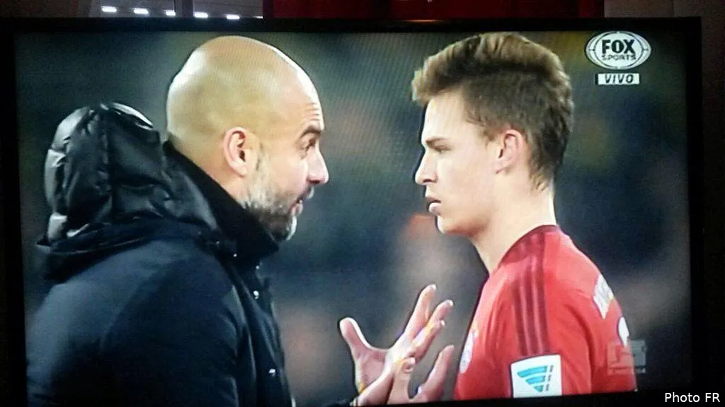 video l incroyable lecon donnee par guardiola a kimmich en face a face cczuhubwaaahux6135800