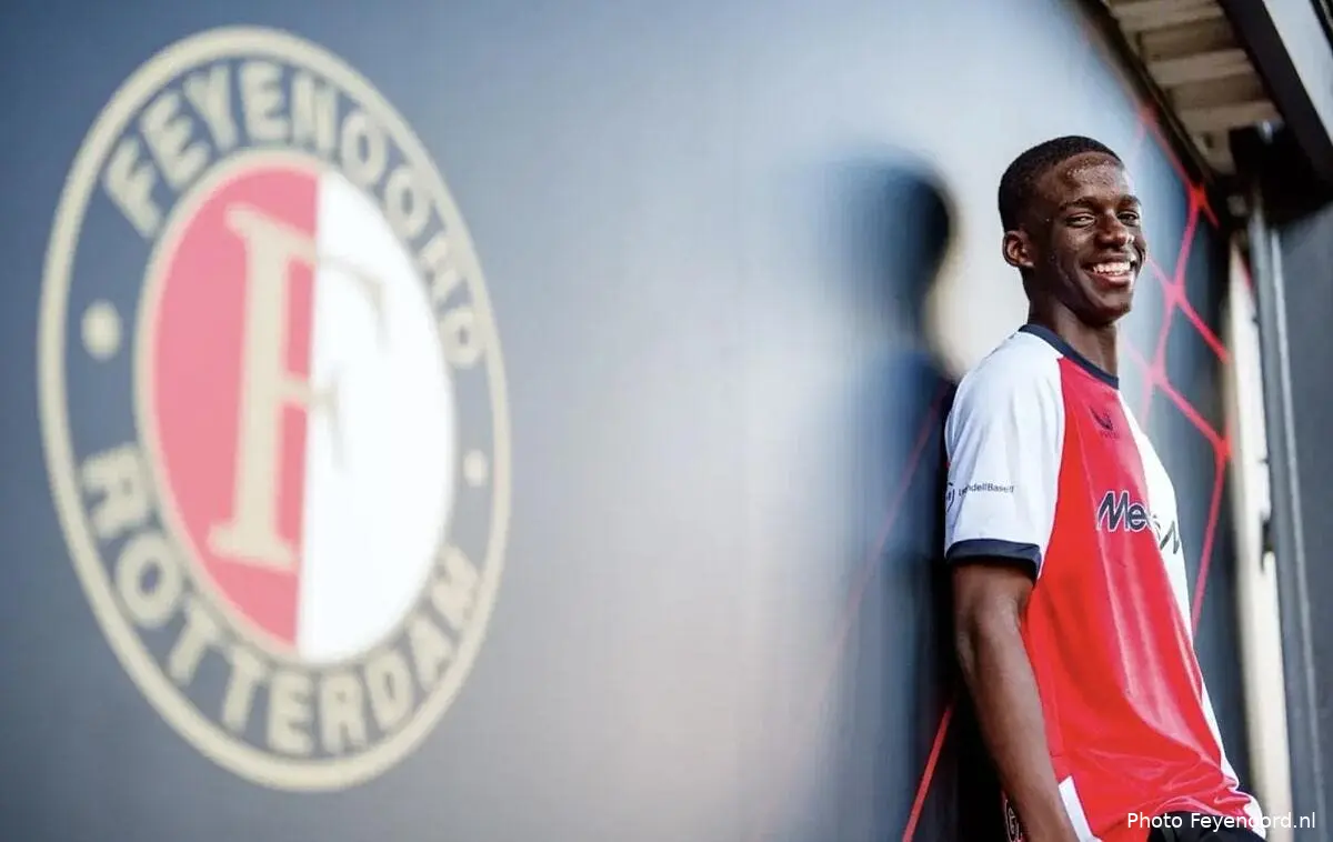 il quitte l ol et signe au feyenoord capture d e cran 2024 09 10 a 12 41 43 381028