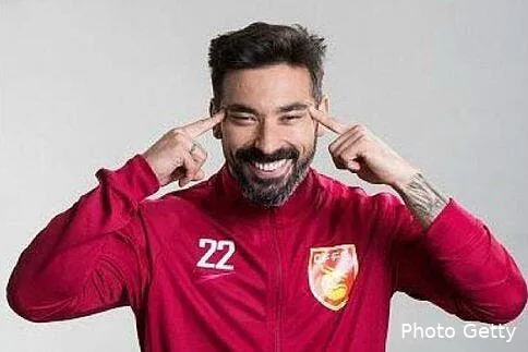 chine lavezzi s excuse apres une bourde monumentale lavezzi chinois w484180146