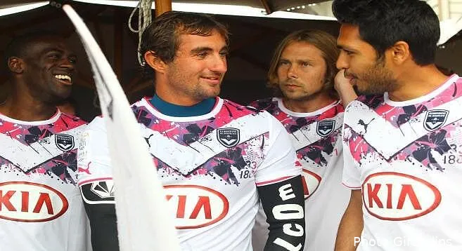 photo bordeaux se lache sur son nouveau maillot exterieur photo456683