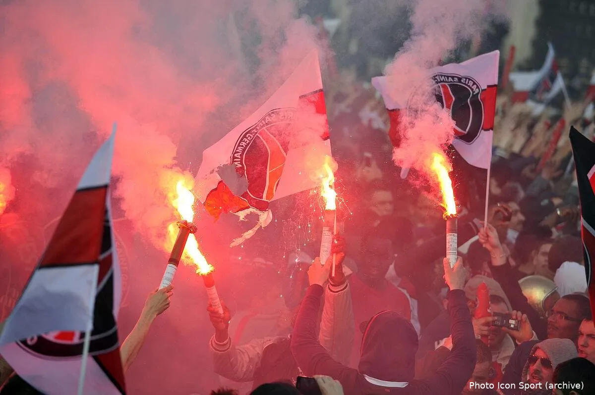 psg enorme ambiance au retour des joueurs a paris iconsport noe 130513 66 110172102