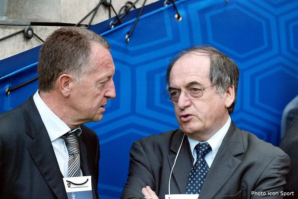 aulas indecis sur blanc et les bleus 46472 6961