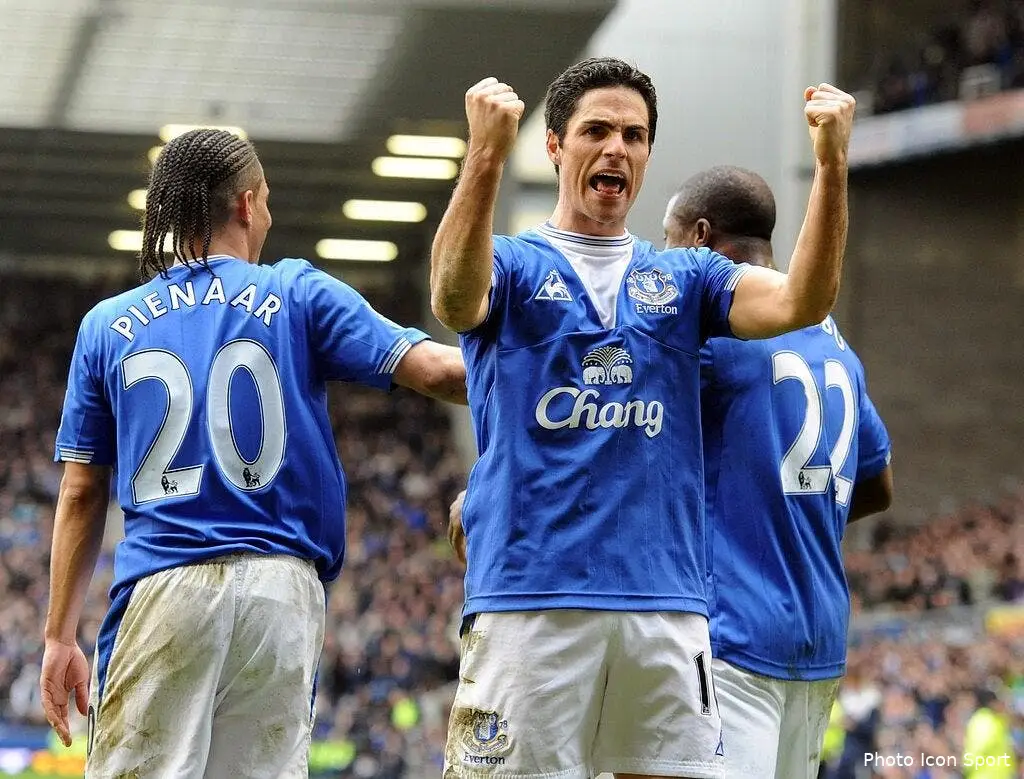everton enfonce liverpool dans le rouge 61083 10963