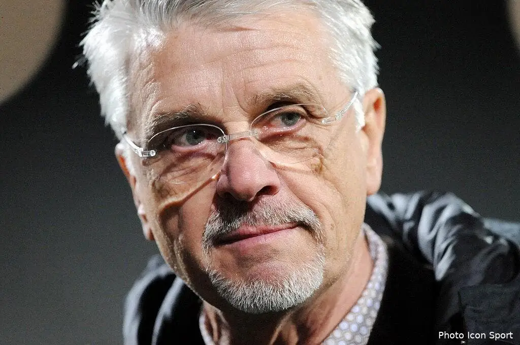 jacquet accuse les joueurs de trahison contre le france 55362 8656