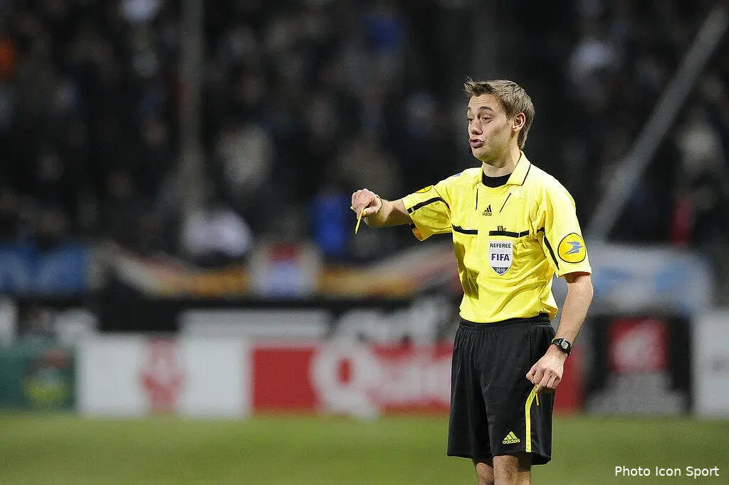 les arbitres francais n auront rien de nike 65130 13746