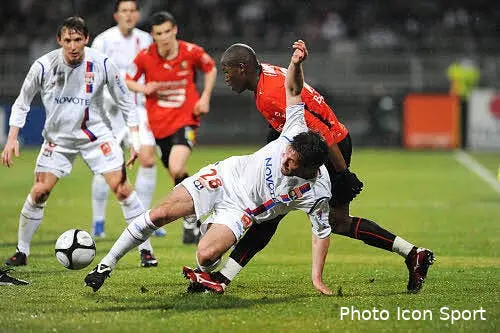 lyon glisse le psg rapplique 21136