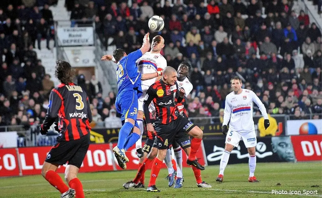 lyon l adieu au titre 48475 7284
