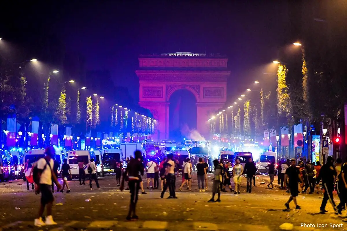1 blessé grave et des dégâts à Paris après la victoire des Bleus